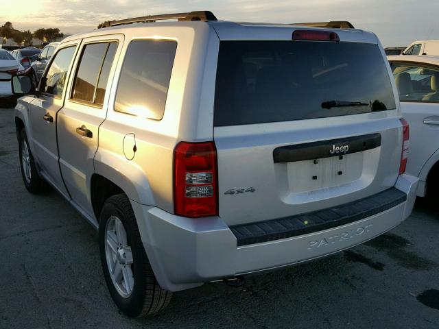 1J4NF1GB8AD623937 - 2010 JEEP PATRIOT SP SILVER photo 3