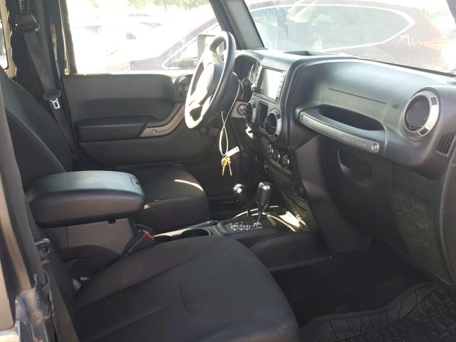 1C4AJWAG2JL832651 - 2018 JEEP WRANGLER S 石墨色 照片 5