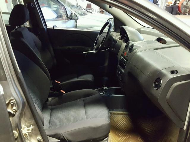 KL1TD56636B531546 - 2006 CHEVROLET AVEO BASE GRAY photo 5