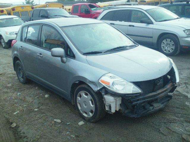 3N1BC13E88L424122 - 2008 NISSAN VERSA S GRAY photo 1