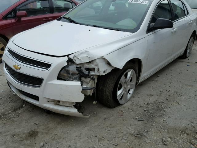 1G1ZA5EU2BF357055 - 2011 CHEVROLET MALIBU LS WHITE photo 9