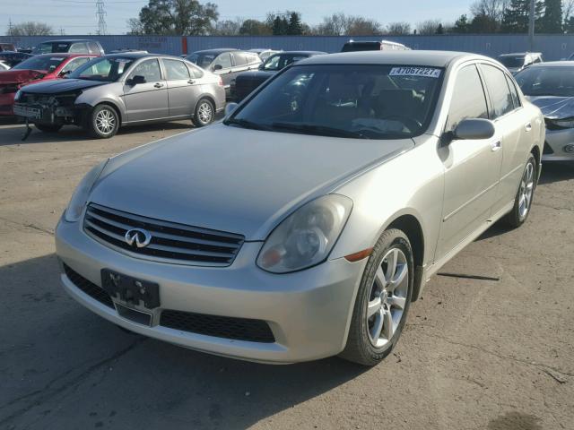 JNKCV51FX6M609126 - 2006 INFINITI G35 SILVER photo 2