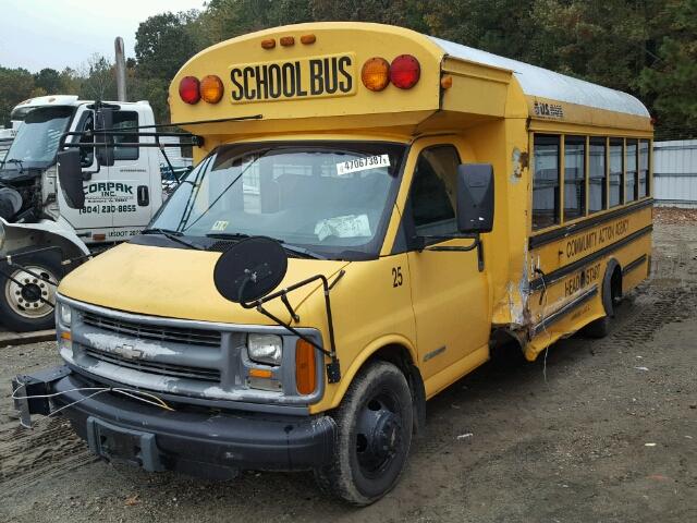 1GBJG31R521140870 - 2002 CHEVROLET EXPRESS G3 YELLOW photo 2