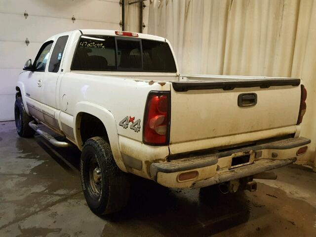 1GCHK29U15E136128 - 2005 CHEVROLET SILVERADO WHITE photo 3