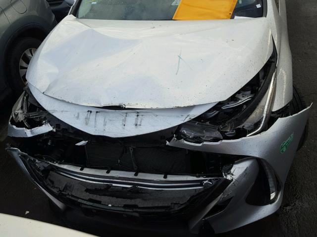 JTDKARFP4H3029980 - 2017 TOYOTA PRIUS PRIM ვერცხლისფერი ფოტო 7