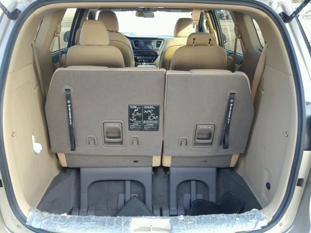 KNDMB5C12F6044133 - 2015 KIA SEDONA LX TAN photo 9