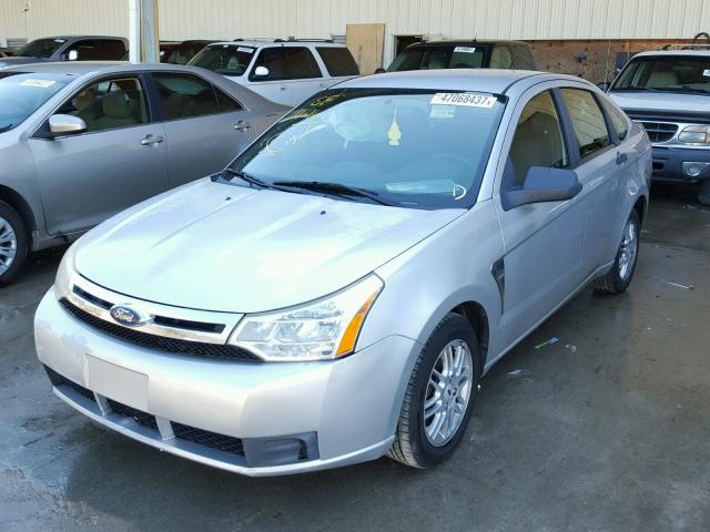 1FAHP35N19W217190 - 2009 FORD FOCUS SE SILVER photo 2