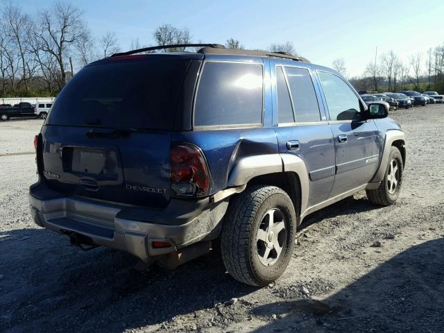 1GNDS13S222284650 - 2002 CHEVROLET TRAILBLAZE BLUE photo 4