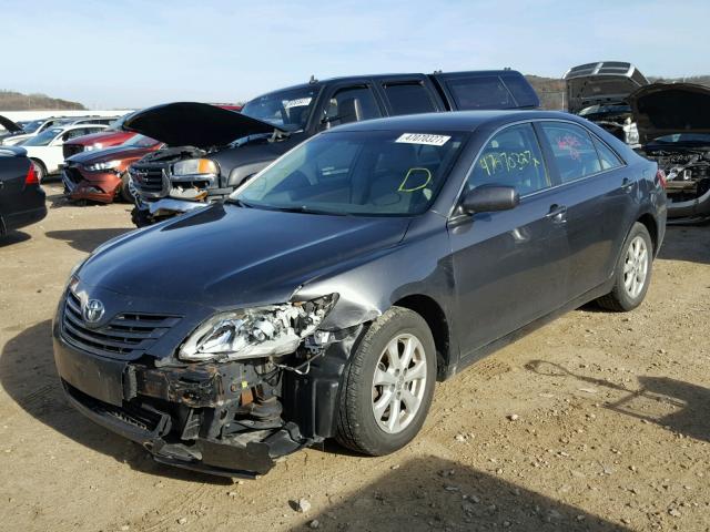 4T4BE46K99R056553 - 2009 TOYOTA CAMRY BASE GRAY photo 2