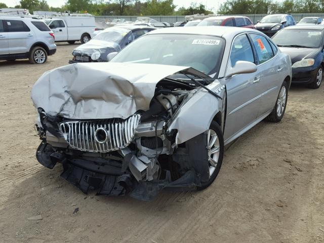 2G4WN58C981149879 - 2008 BUICK LACROSSE S SILVER photo 2