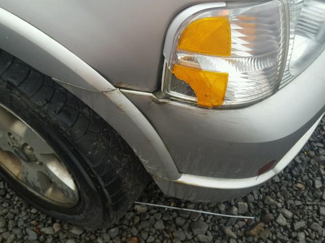 1FMDU75W63UC73089 - 2003 FORD EXPLORER L SILVER photo 9