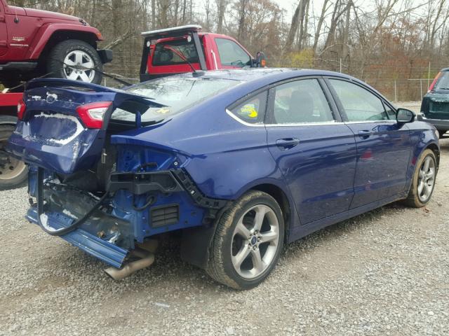 1FA6P0H73E5373296 - 2014 FORD FUSION SE BLUE photo 4