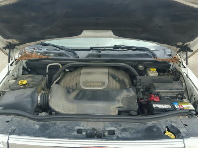 1J8HG58236C220282 - 2006 JEEP COMMANDER WHITE photo 7