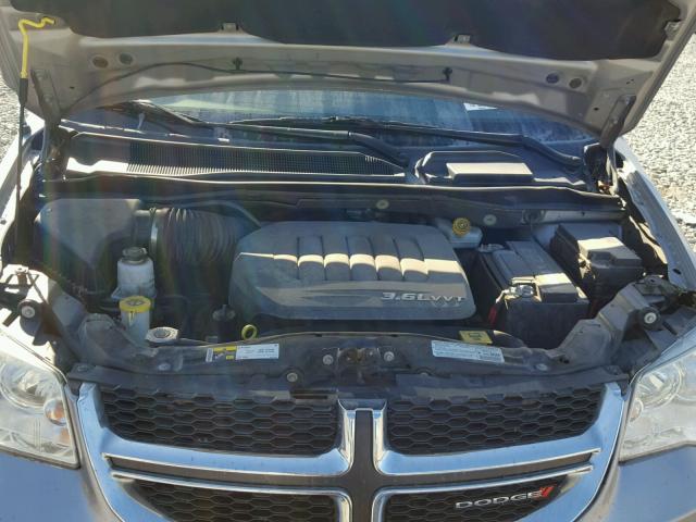 2C4RDGCG8DR717674 - 2013 DODGE GRAND CARA SILVER photo 7