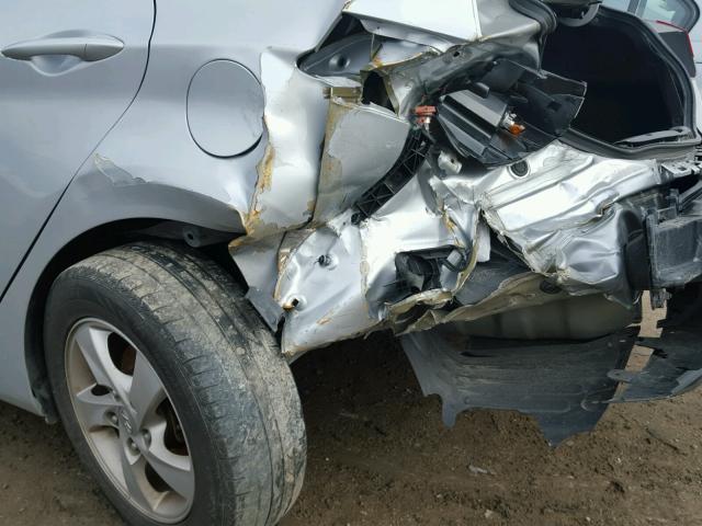 5NPDH4AE3EH508825 - 2014 HYUNDAI ELANTRA SE SILVER photo 9