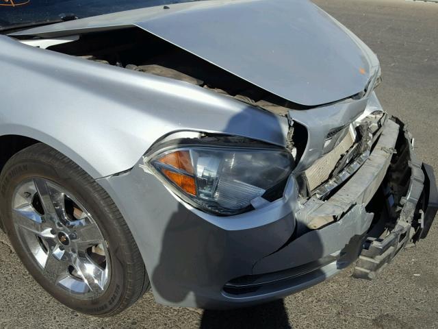 1G1ZC5EB3AF108707 - 2010 CHEVROLET MALIBU 1LT SILVER photo 9