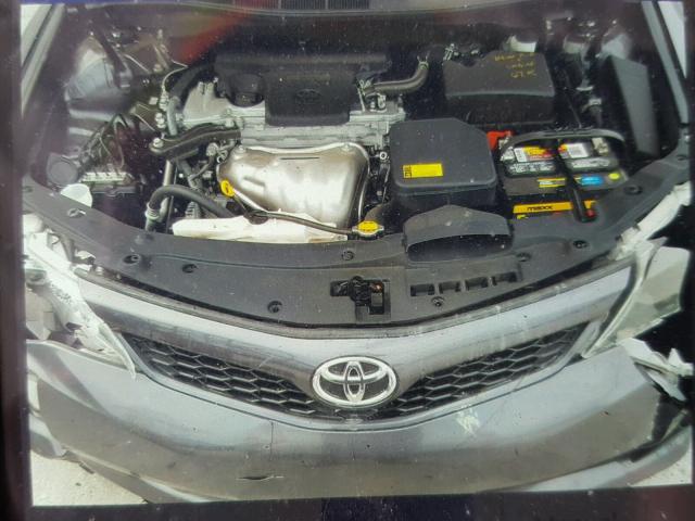 4T1BF1FKXCU077053 - 2012 TOYOTA CAMRY BASE GRAY photo 7