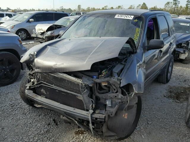 1FMYU02Z55KA02188 - 2005 FORD ESCAPE XLS GRAY photo 2