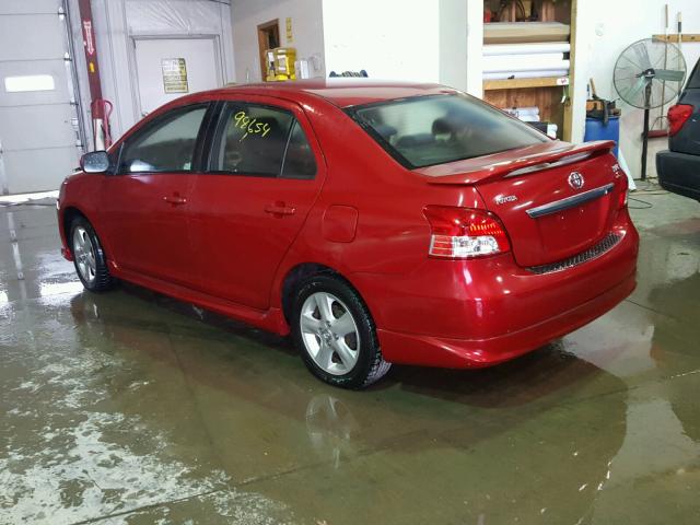 JTDBT923271002381 - 2007 TOYOTA YARIS RED photo 3