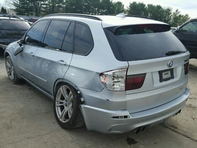 5YMGY0C52ALK25235 - 2010 BMW X5 M GRAY photo 3