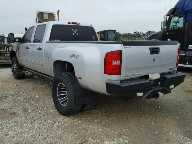 1GT423C8XCF111414 - 2012 GMC SIERRA K35 SILVER photo 3