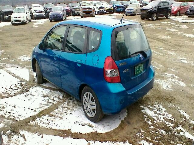 JHMGD38468S033658 - 2008 HONDA FIT BLUE photo 3