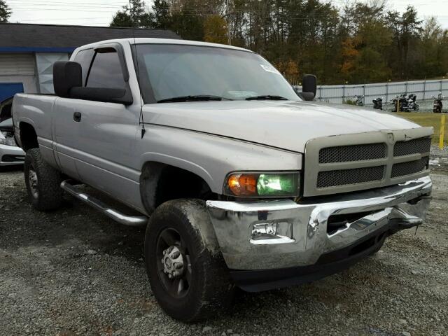 3B7KF2363YG117369 - 2000 DODGE RAM 2500 SILVER photo 1