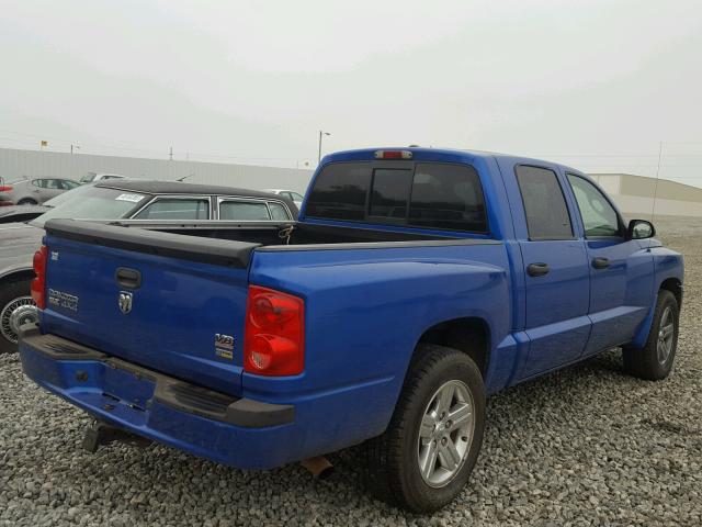 1D7HW48N18S508038 - 2008 DODGE DAKOTA QUA BLUE photo 4