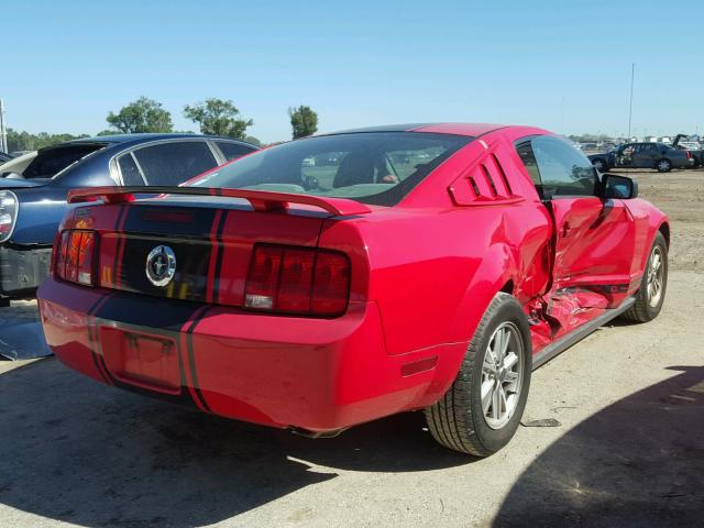 1ZVFT80N165179296 - 2006 FORD MUSTANG RED photo 4