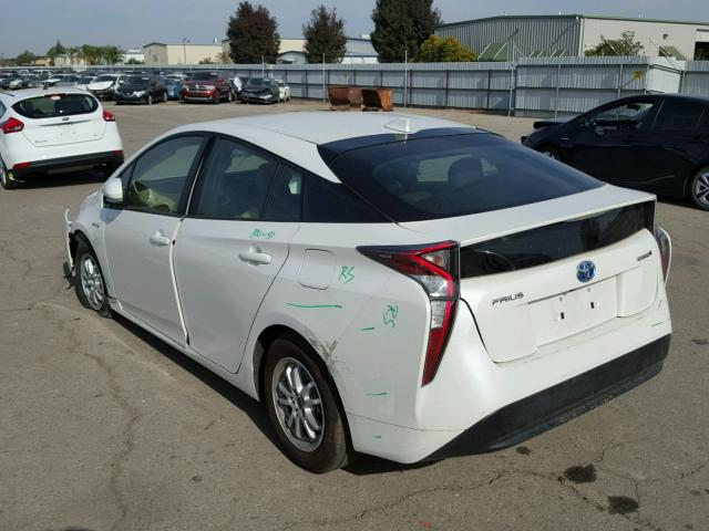 JTDKBRFU1H3043483 - 2017 TOYOTA PRIUS WHITE photo 3