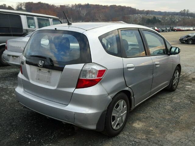 JHMGE8H3XDC080567 - 2013 HONDA FIT SILVER photo 4