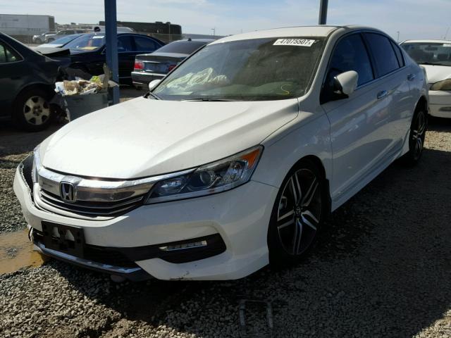 1HGCR2F57HA223273 - 2017 HONDA ACCORD SPO WHITE photo 2