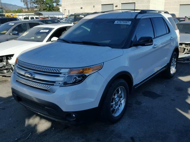 1FM5K7D83EGB10835 - 2014 FORD EXPLORER X WHITE photo 2