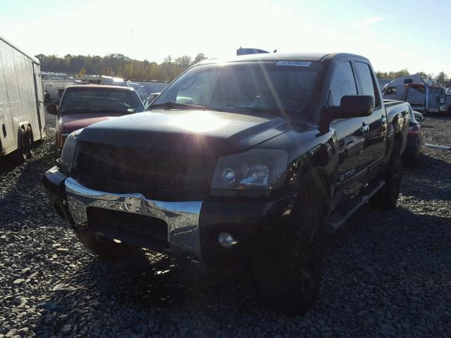 1N6BA07B55N537922 - 2005 NISSAN TITAN XE BLACK photo 2