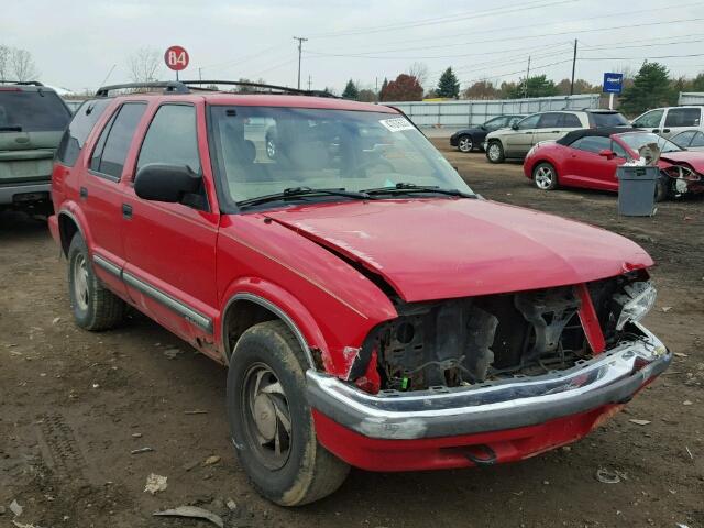 1GNDT13W612150450 - 2001 CHEVROLET BLAZER RED photo 1