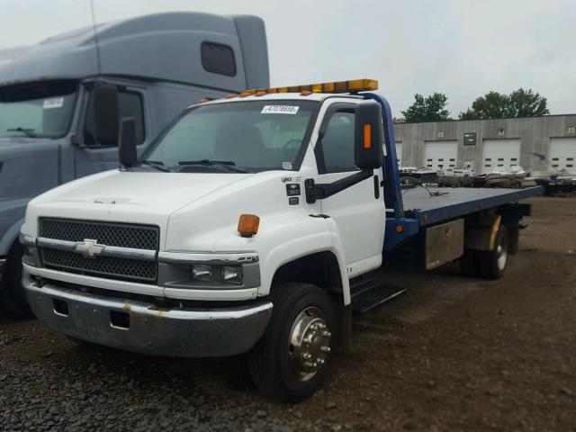 1GBJ5C1114F501467 - 2004 CHEVROLET C5500 C5C0 WHITE photo 2