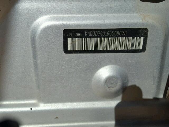 KNDJD733165568678 - 2006 KIA SORENTO EX SILVER photo 10