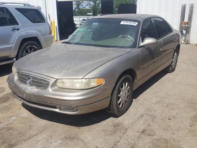 2G4WB52K421252790 - 2002 BUICK REGAL LS TAN photo 2