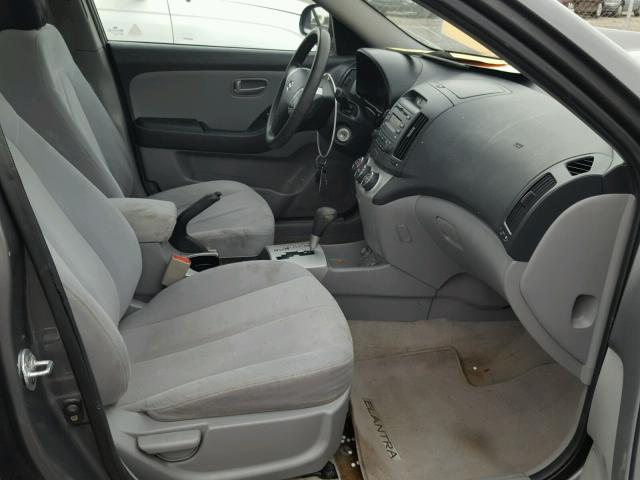 KMHDU46D18U319656 - 2008 HYUNDAI ELANTRA GL GRAY photo 5