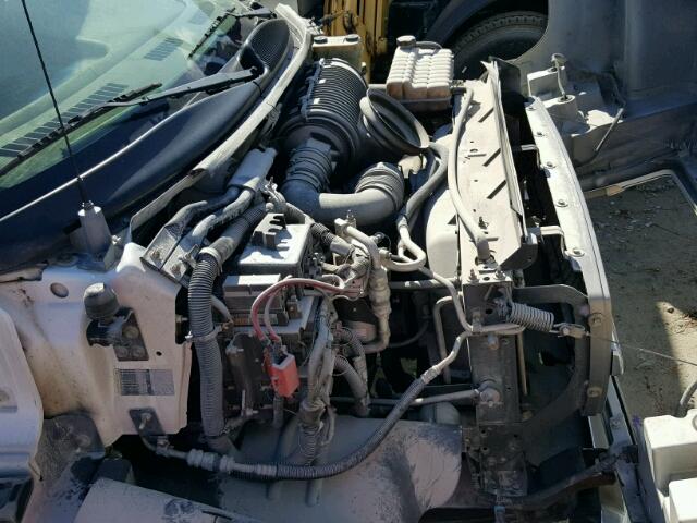 1GBE4C1E94F521358 - 2004 CHEVROLET C4500 WHITE photo 7