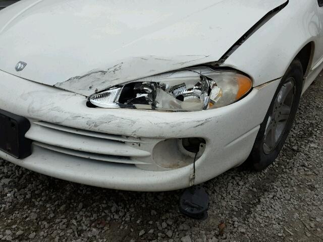 2B3HD56G53H506479 - 2003 DODGE INTREPID E WHITE photo 9