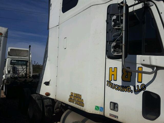 1FUJA6AV47LY83844 - 2007 FREIGHTLINER CONVENTION WHITE photo 9