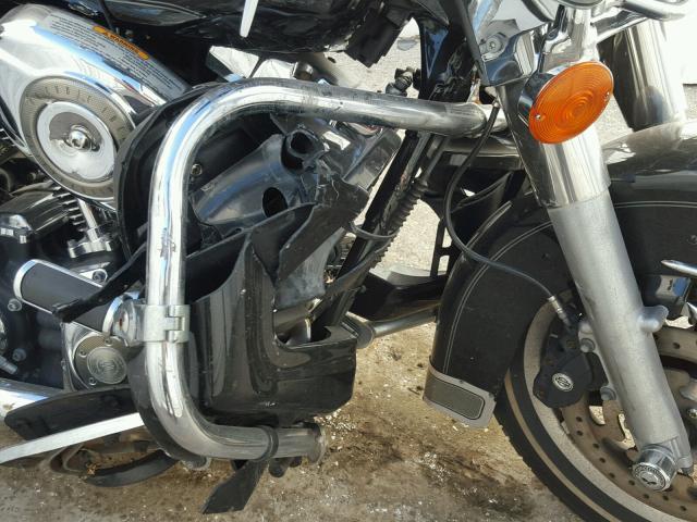 1HD1FC4118Y668683 - 2008 HARLEY-DAVIDSON FLHTCUI BLACK photo 10