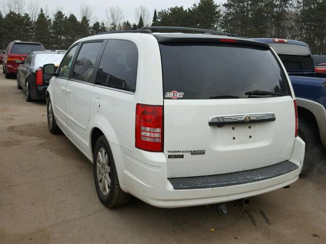 2A8HR54P48R132900 - 2008 CHRYSLER TOWN & COU WHITE photo 3