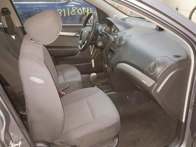 KL1TD56608B146111 - 2008 CHEVROLET AVEO BASE GRAY photo 5