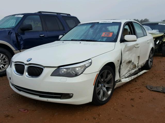 WBANW13598CZ75881 - 2008 BMW 535 I WHITE photo 2