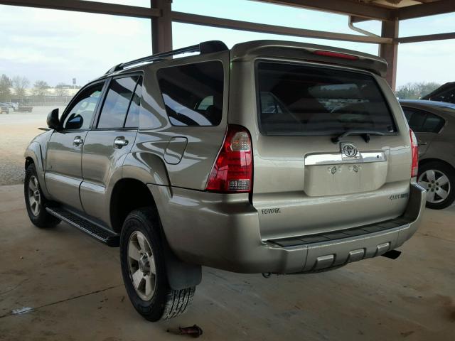 JTEZU14R060074002 - 2006 TOYOTA 4RUNNER SR GOLD photo 3