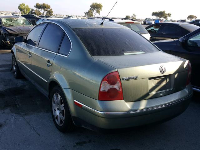 WVWRH63B62P184869 - 2002 VOLKSWAGEN PASSAT GLX GREEN photo 3