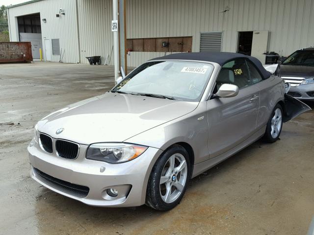 WBAUN1C51CVR00457 - 2012 BMW 128 I GRAY photo 2