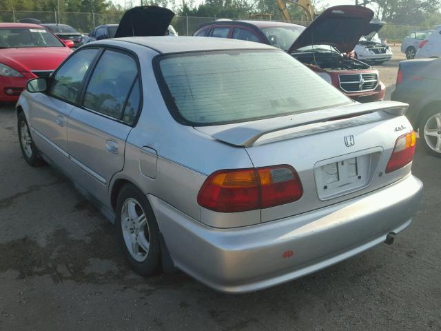 2HGEJ6613YH504685 - 2000 HONDA CIVIC BASE SILVER photo 3